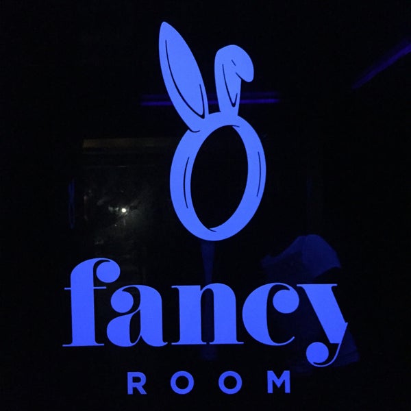 Foto diambil di Fancy Room oleh Aleksandr p. pada 3/28/2015