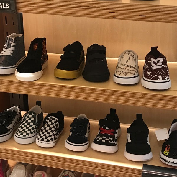 Vans - Shoe Store in Avenues