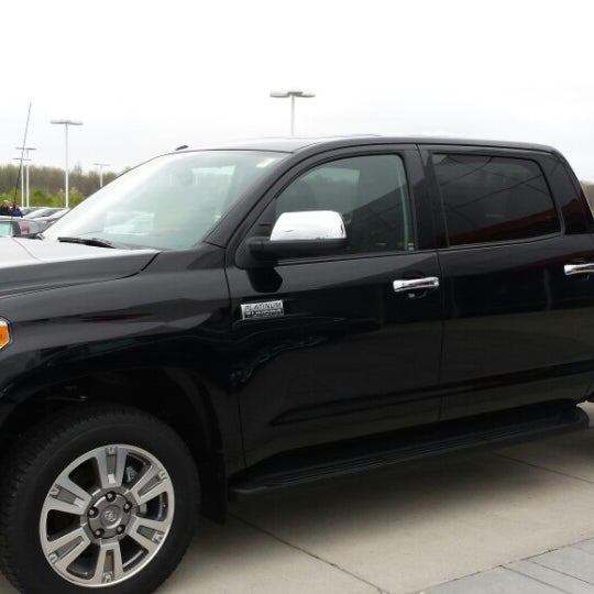 Hertrich Toyota of Milford Car Dealership in Milford