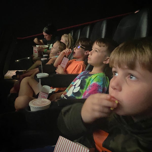 Sun Valley 14 Movie Theater in Indian Trail