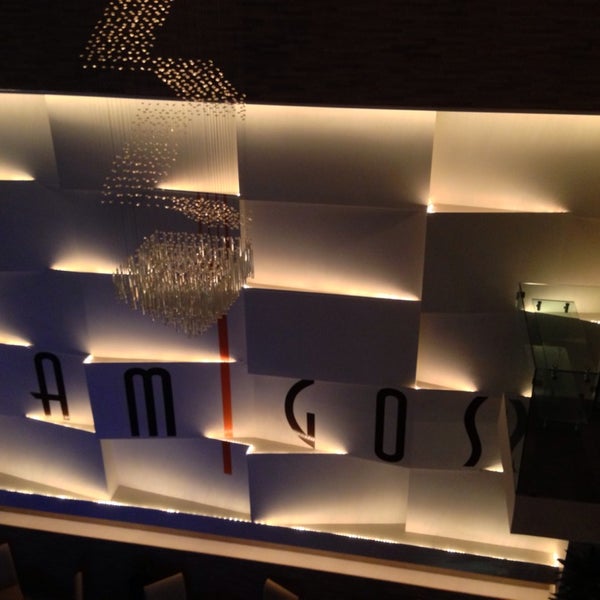 รูปภาพถ่ายที่ Amigos restaurante &amp; bar โดย Miguel M. เมื่อ 7/14/2013