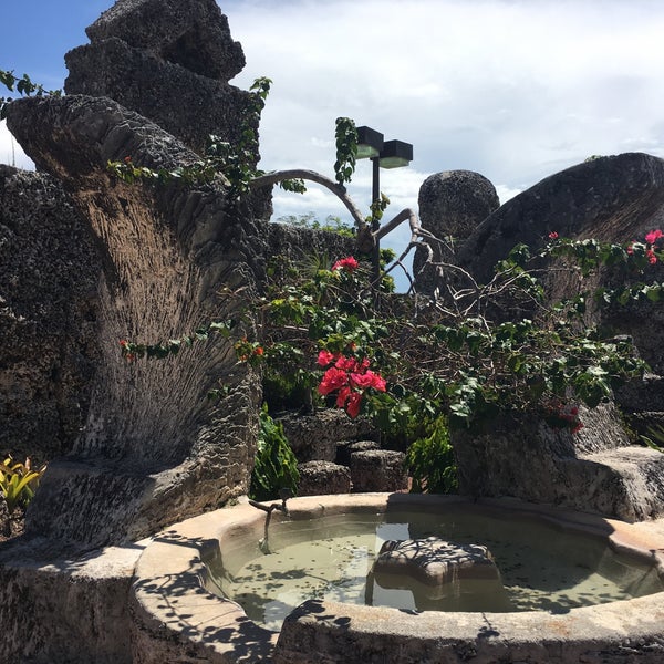 Foto scattata a Coral Castle da Nazar il 5/28/2016