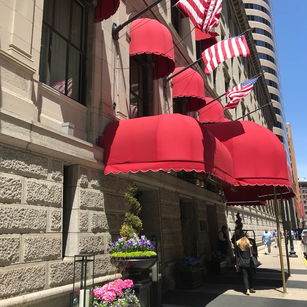 Foto scattata a The Langham Boston Hotel da Nazar il 5/30/2018
