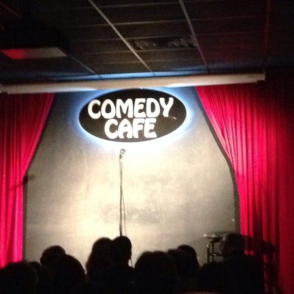 Foto tirada no(a) Comedy Cafe por Kara S. em 5/10/2014