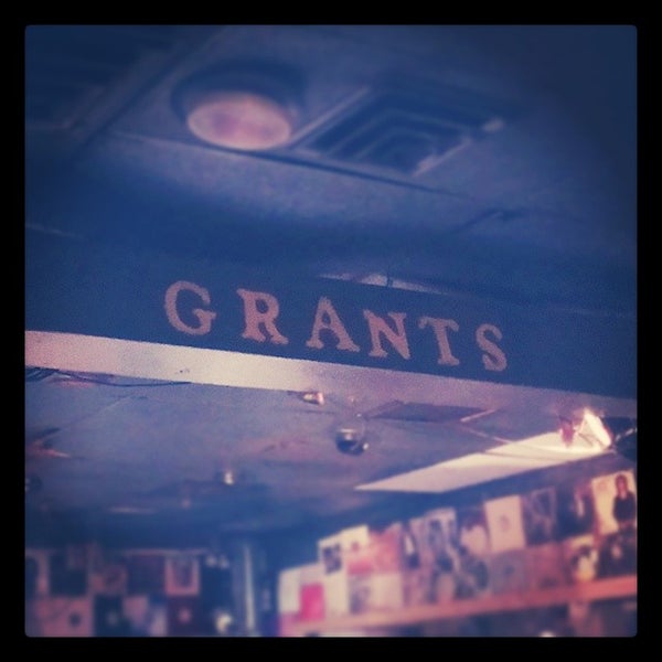 Photo prise au Grant&#39;s Lounge par Hunter C. le3/29/2014