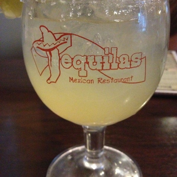 Foto scattata a Tequila&#39;s Mexican Restaurant da Theresa S. il 7/19/2013