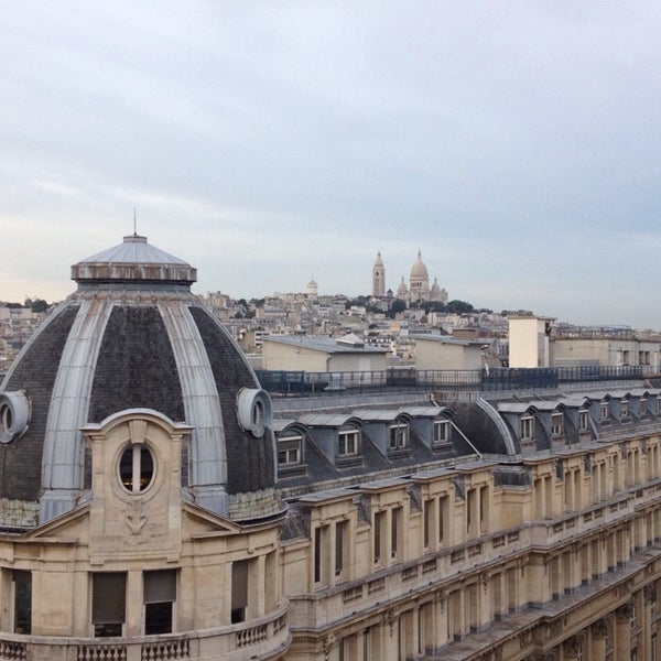 11/5/2013 tarihinde Kelly B.ziyaretçi tarafından DDB Paris'de çekilen fotoğraf