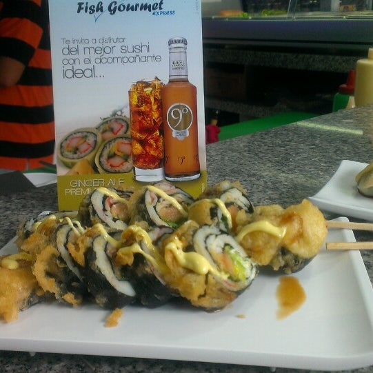 Definitivamente el mejor sushi de Barquisimeto, mi favorito es el Kani Roll, los dejo con una foto