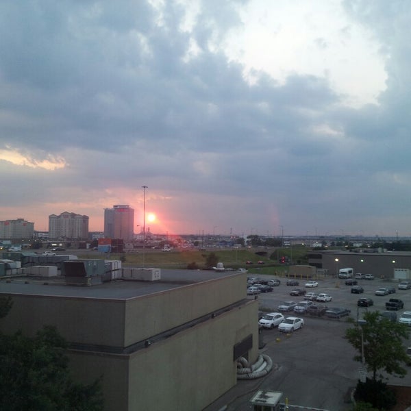 Photos at Holiday Inn Toronto International Airport - 970 Dixon Road ...