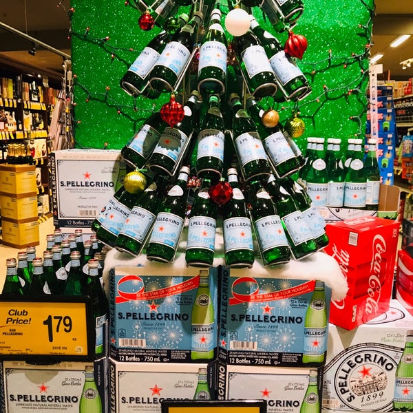 Safeway Grocery Store in Menlo Park