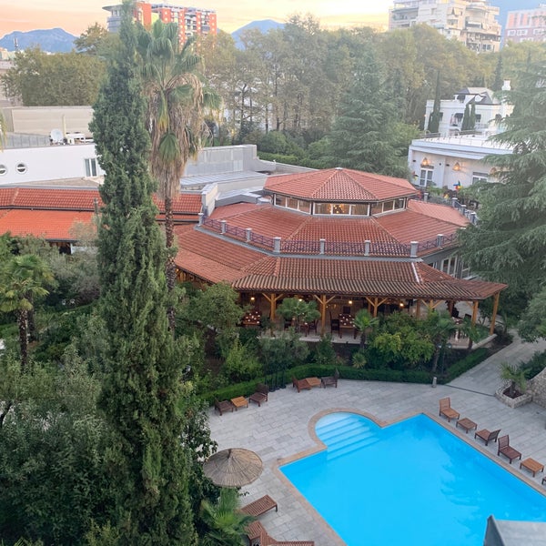 10/7/2019 tarihinde Max G.ziyaretçi tarafından Rogner Hotel Tirana'de çekilen fotoğraf