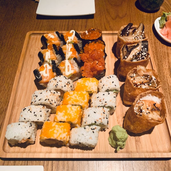 11/30/2019 tarihinde Max G.ziyaretçi tarafından Sushi Bar'de çekilen fotoğraf