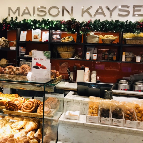 Photo taken at Maison Kayser by Max G. on 12/6/2018