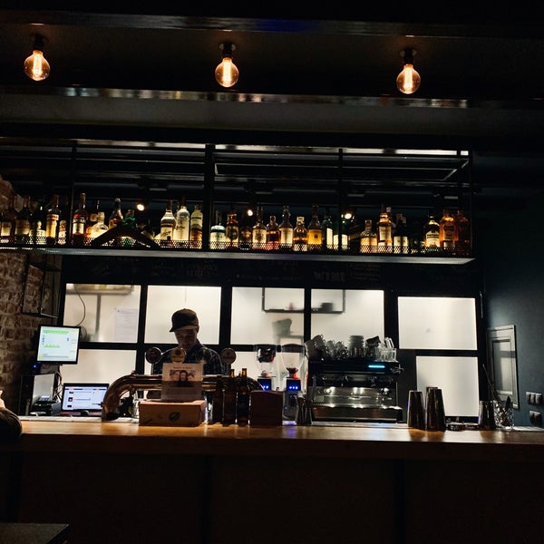 1/31/2020 tarihinde Max G.ziyaretçi tarafından FlipFlop Bar'de çekilen fotoğraf