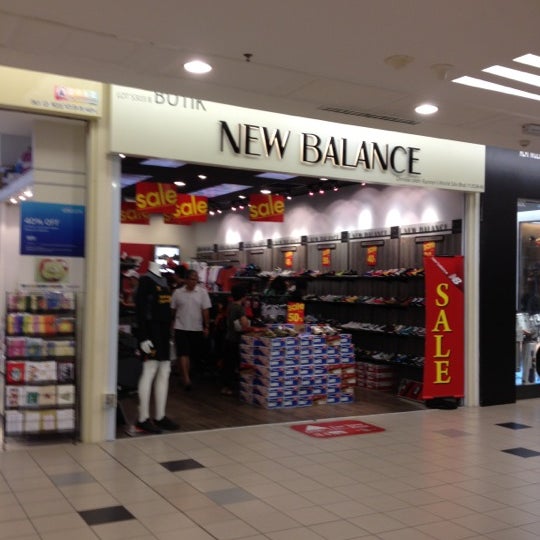 new balance 1 utama shopping centre