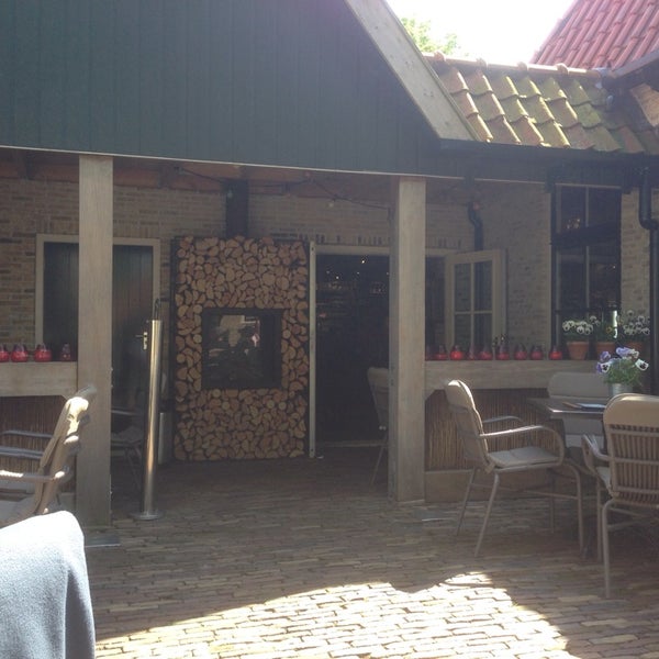 5/30/2014 tarihinde Marcel V.ziyaretçi tarafından Eetcafe De Boerderij'de çekilen fotoğraf