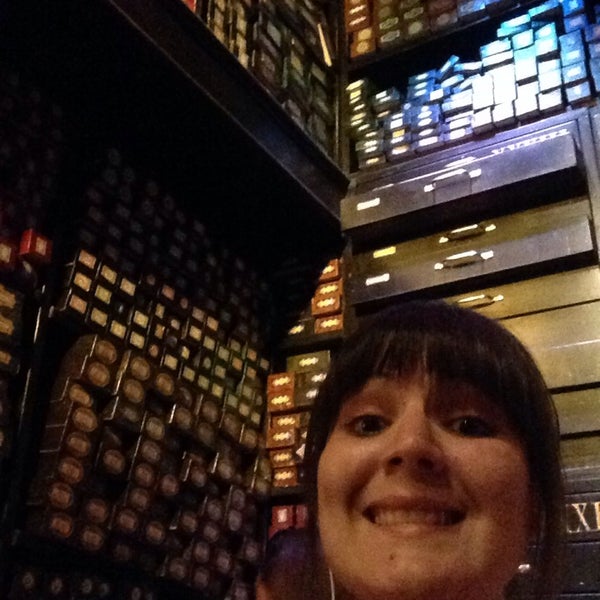 Photo taken at Ollivanders by Gisselle M. on 8/22/2014