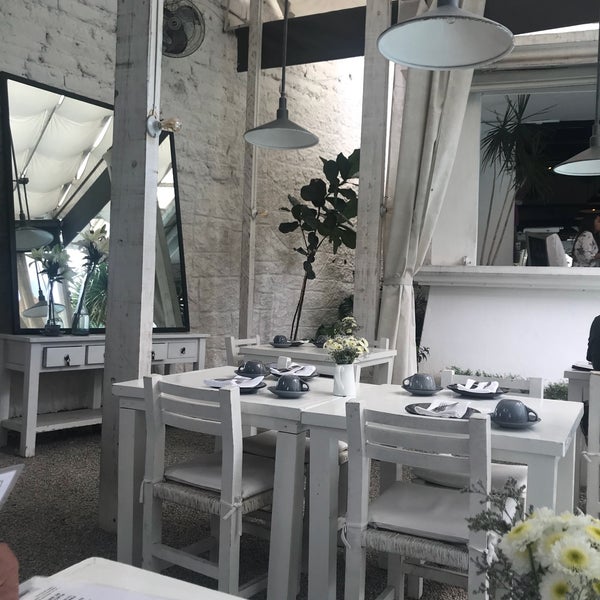 9/2/2018にKarent E.がHouse Café + Loungeで撮った写真