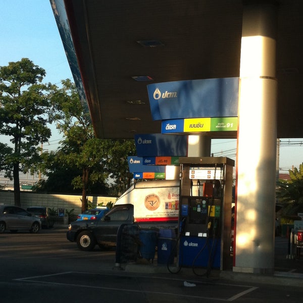 Photos at PTT & Jiffy Gas Station in Bang Mot