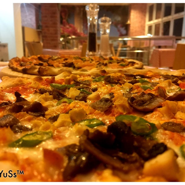 Pizza mia ул коммуны 39а. Пицца миа березовский. Pizza mia. Пицца миа краснознаменск. Пицца миа пермь.