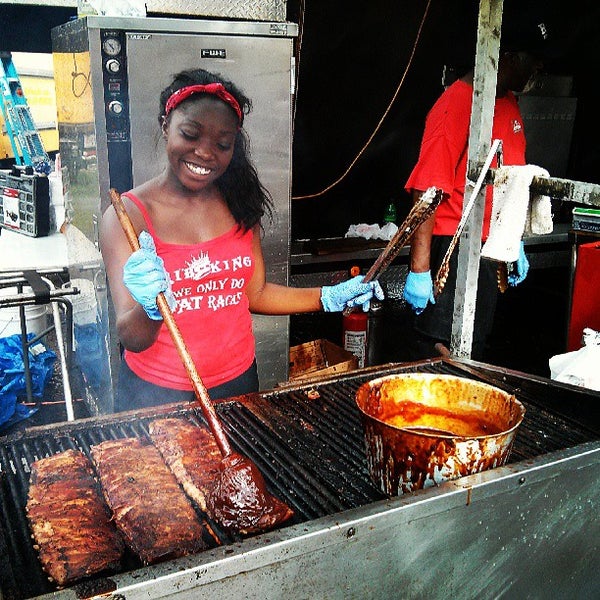 Photo taken at Twin City Ribfest by Richard C. on 6/17/2013