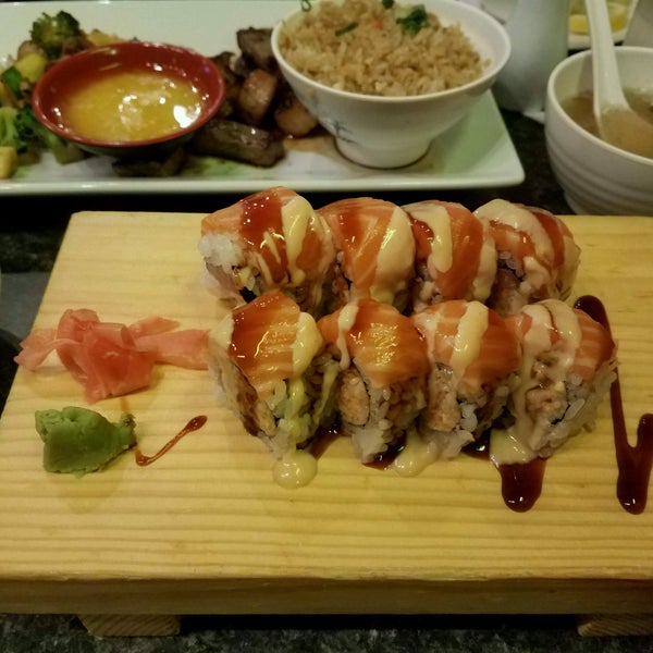 Zuki Japanese Hibachi Grill & Sushi Lounge Downtown Evansville 9