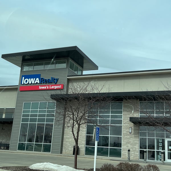 Iowa Realty, Jordan Creek 2 tips from 49 visitors