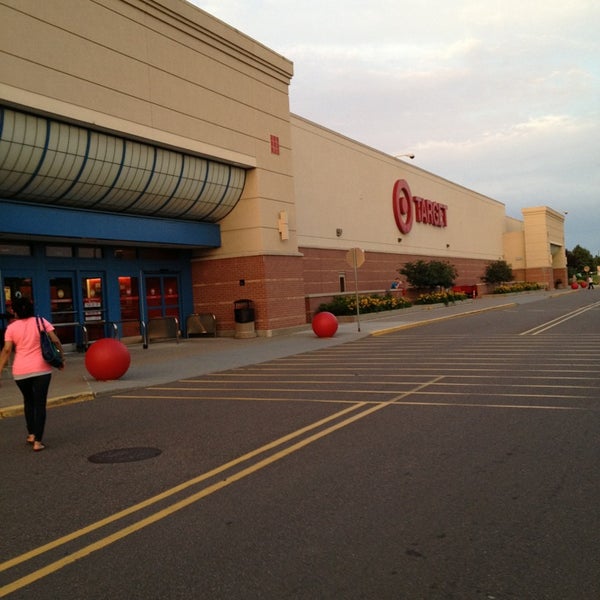 Target 7200 Valley Creek Plz