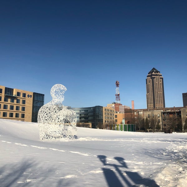 Foto diambil di Pappajohn Sculpture Park oleh Austin W. pada 2/1/2019