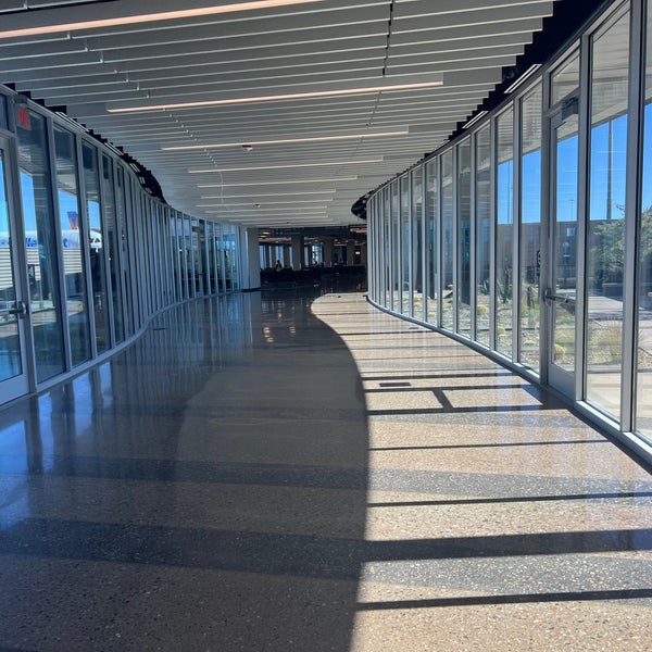 Foto tomada en Phoenix-Mesa Gateway Airport (AZA)  por Austin W. el 4/15/2024