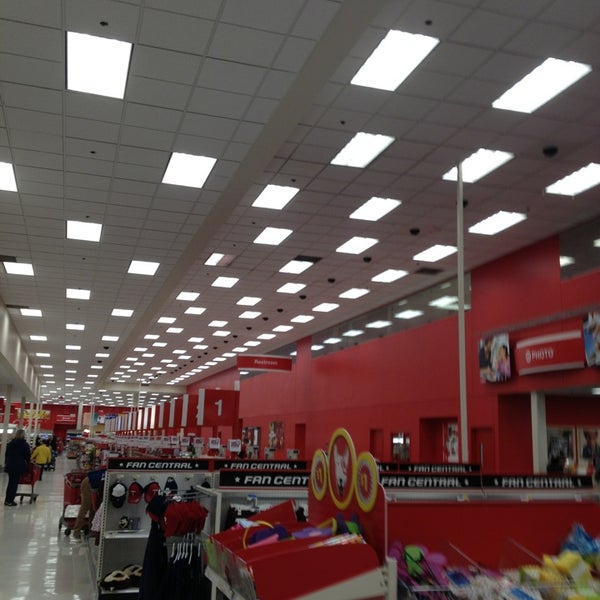 Target 7200 Valley Creek Plz