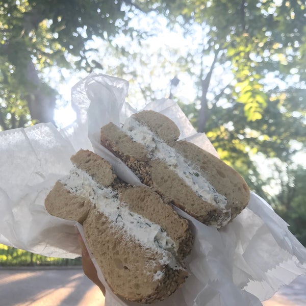 Photo taken at Tompkins Square Bagels by Livia on 9/7/2021