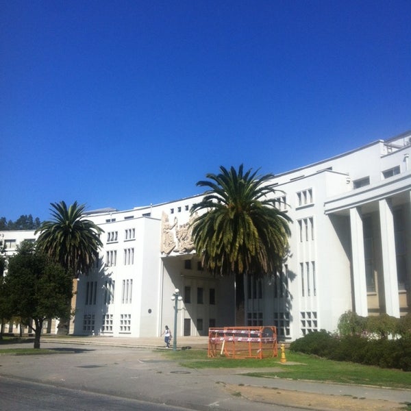 Foto tomada en Arco Universidad de Concepción  por Ignacio A. G. el 2/23/2014
