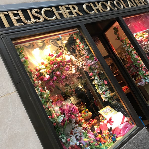 Photo taken at teuscher Chocolates - Rockefeller Center by Jacky L. on 3/6/2018