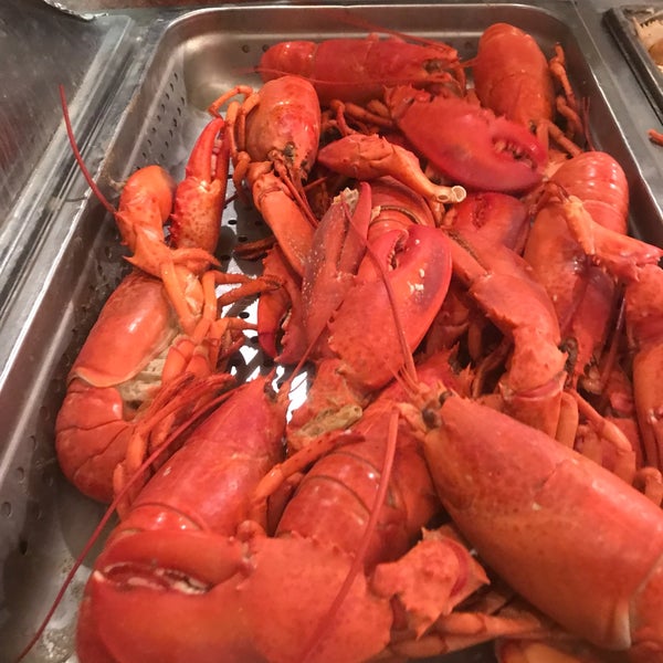 Foto tirada no(a) Boston Lobster Feast por Jacky L. em 6/5/2018