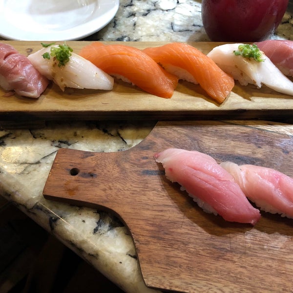 Foto diambil di Eurasia Sushi Bar &amp; Seafood oleh Adrián M. pada 6/27/2019