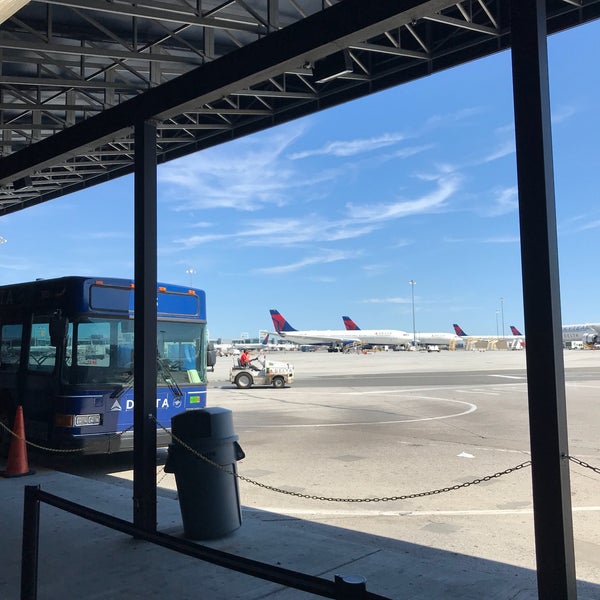 JFK Jitney 4 tips from 332 visitors