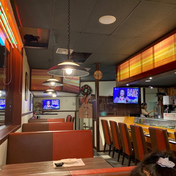 Makoto Sushi Sushi Restaurant in Encino