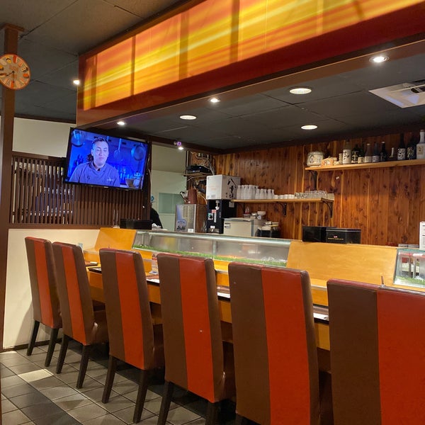 Makoto Sushi Sushi Restaurant in Encino