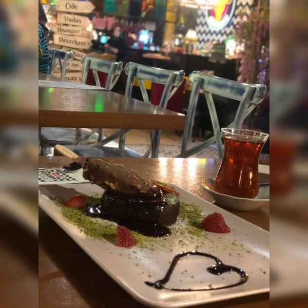 Foto tomada en Karabiber Cafe &amp; Restaurant  por ŞERİFE B. el 2/8/2020