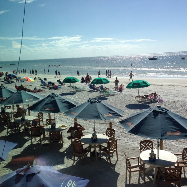 12/8/2013 tarihinde B_Rockziyaretçi tarafından Gulfshore Grill'de çekilen fotoğraf