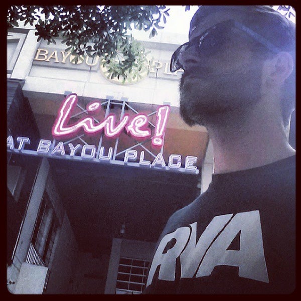 Foto diambil di Live! At Bayou Place oleh The Bow Tied DJ pada 7/22/2013