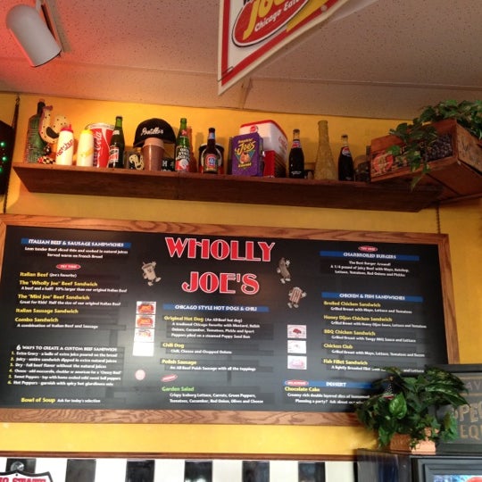 Photo taken at Wholly Joe&#39;s Chicago Eatery by Shayne C. on 11/8/2012