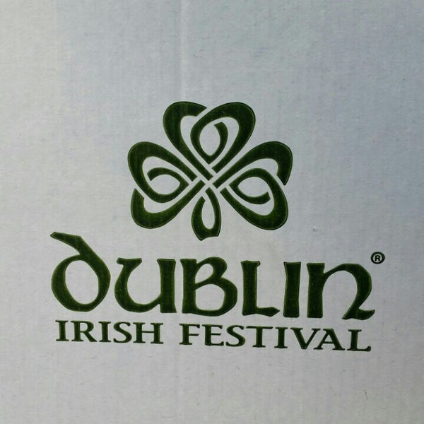 รูปภาพถ่ายที่ Dublin Irish Festival โดย Shayne C. เมื่อ 8/1/2015