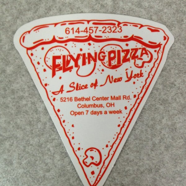 3/10/2013에 Shayne C.님이 The Flying Pizza에서 찍은 사진
