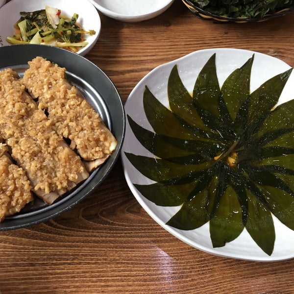 청와삼대 명이보쌈 칼국수 - 팁 3개에서의 사진