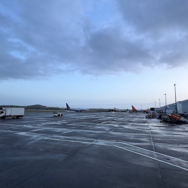 Photo taken at Edinburgh Airport (EDI) by Abdulaziz on 2/19/2024