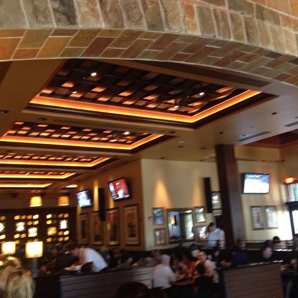Photo taken at BJ&#39;s Restaurant &amp; Brewhouse by Shane B. on 5/13/2013