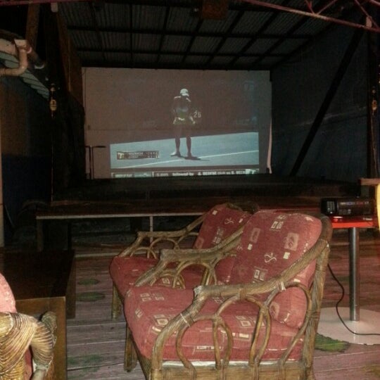 Putter's Bar Dickenson Bay, Antigua