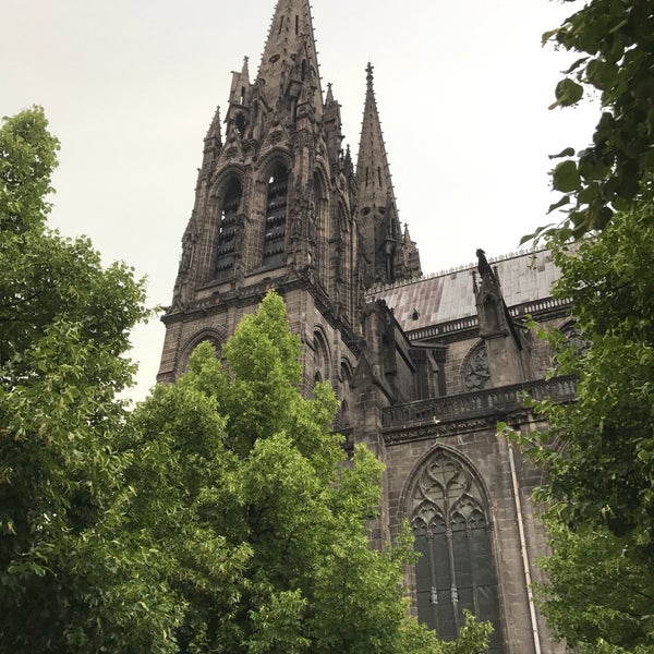 Foto scattata a Cathédrale Notre-Dame-de-l&#39;Assomption da Ali A. il 6/21/2017
